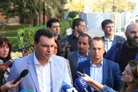 Общински съветници от всички политически групи от опозицията в Столичния