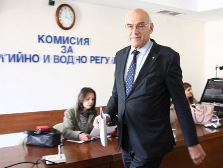 Средно за страната цената на топлинната енергия с гореща вода