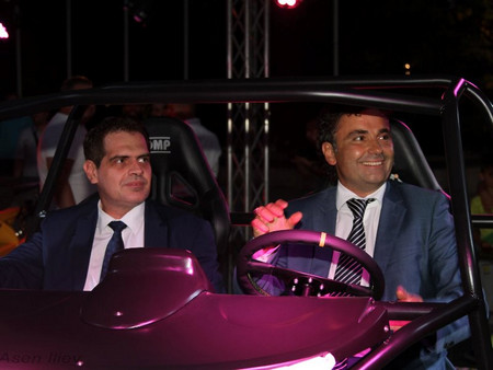 Вчера беше представен първият български електрически автомобил произведен от Син