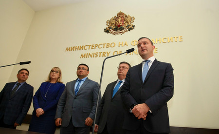 До края на следващата седмица в парламентарната комисия която се