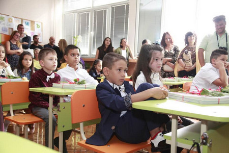 От обявеното преди месеци пенсиониране на около 4 хиляди учители