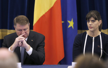 Валентин РадомирскиПоследните президентски избори през 2014 година предоставиха властта на