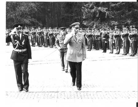 Димитър Марков О з генерал полковник Мирчо Асенов Стойков е роден