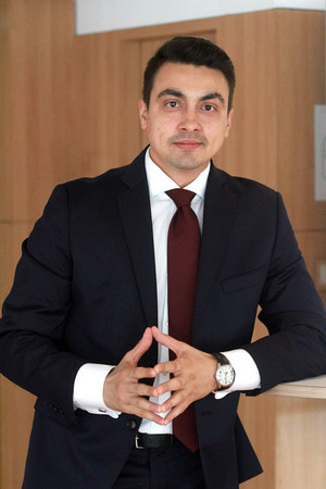 Момчил Неков е роден на 13 май 1986 г в