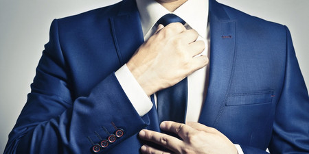 Носенето на вратовръзка влияе неблагоприятно на главния мозък смятат лекари