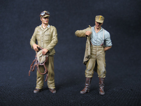 Николай Колев е завършил Философия и Културология в Софийския университет