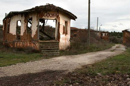 Соломон Паси агитира за НАТО в училищата гласи заглавие в