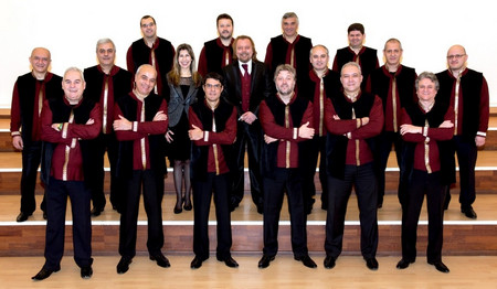 Оркестърът за народна музика на БНР с диригент Димитър Христов