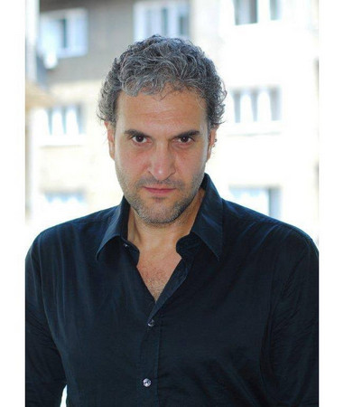 Известният бас Юлиан Константинов покорил с таланта си най престижни световни