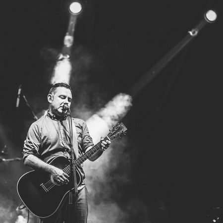 Вокалистът на група Остава Свилен Ноев ще представи първия си