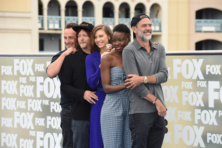 Деветият сезон на популярния сериал Живите мъртви ще направи своя