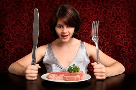 Според клиничния хипнотерапевт Жаклин Хърст ако се храним само тогава