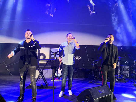 Едни от най обичаните български изпълнители Орлин Павлов Любо Киров