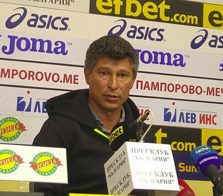 Главният мениджър Красимир Балъков се надява че Етър ВТ ще