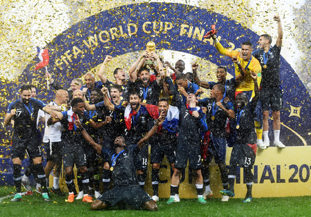 Франция отново доказа, че е световна сила във футбола. "Петлите"