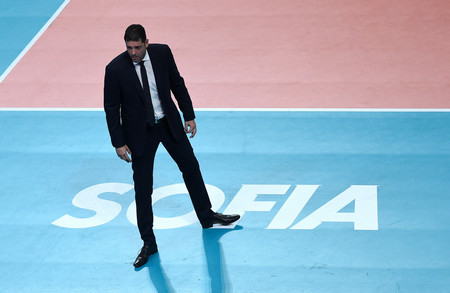 Селекционерът на волейболните национали Пламен Константинов остава без договор след