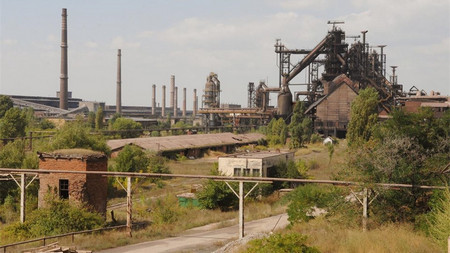 Седнах в градинката пред църквата Св София за да изпия