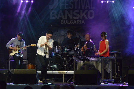 Страхотно преживяване е да бъдем в този град да свирим